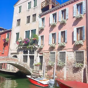 Bed & Breakfast 3749 Pontechiodo, Venezia
